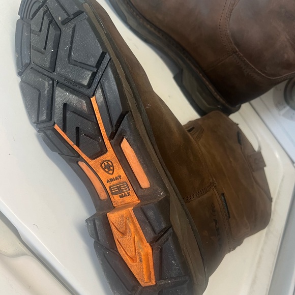 Ariat carbon toe work boots slip on 10 1/2 - Picture 3 of 6